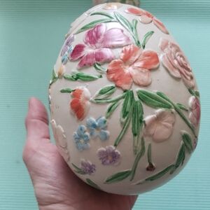 2 Large decorative ceramic Easter eggs figurines 5.5"